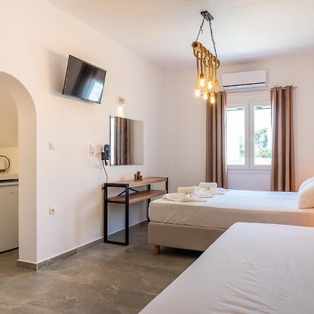 Eleftheria Studios Antiparos Exterior photo